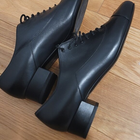 Authentic Leather CHANEL boots - Size 38 1/2 - Picture 3 of 4